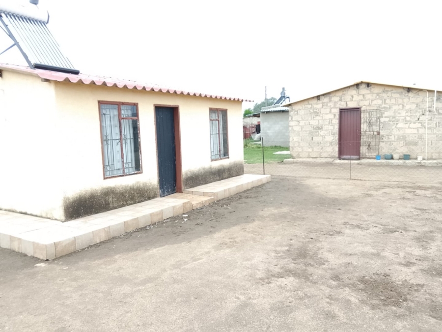 2 Bedroom Property for Sale in Botshabelo Free State